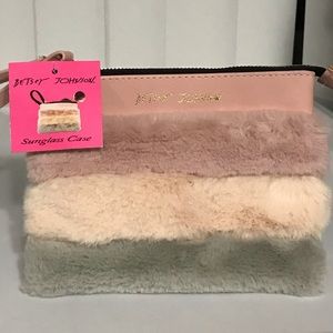 Betsy Johnson tricolor furry sunglass wristlet